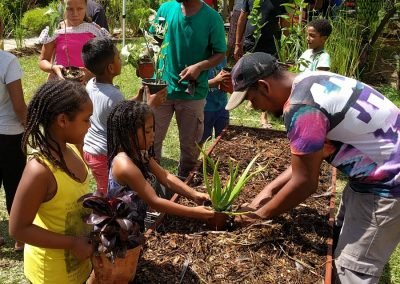 Jardin d&rsquo;agrément – Rivière des Galets : Action Coccinelle Cité Carambole, Ti carré, Jacques Ducros, Belakoun